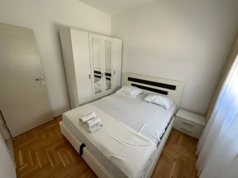 Rent, two bedroom apartment, 55m², Golubovina, Budva - image 14