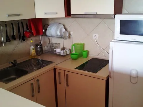Prodaja, stan, 46m², Petrovac, Budva - image 2