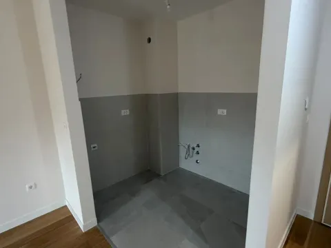 Prodaja, jednosoban stan, 40m², Central Point, Podgorica - image 3