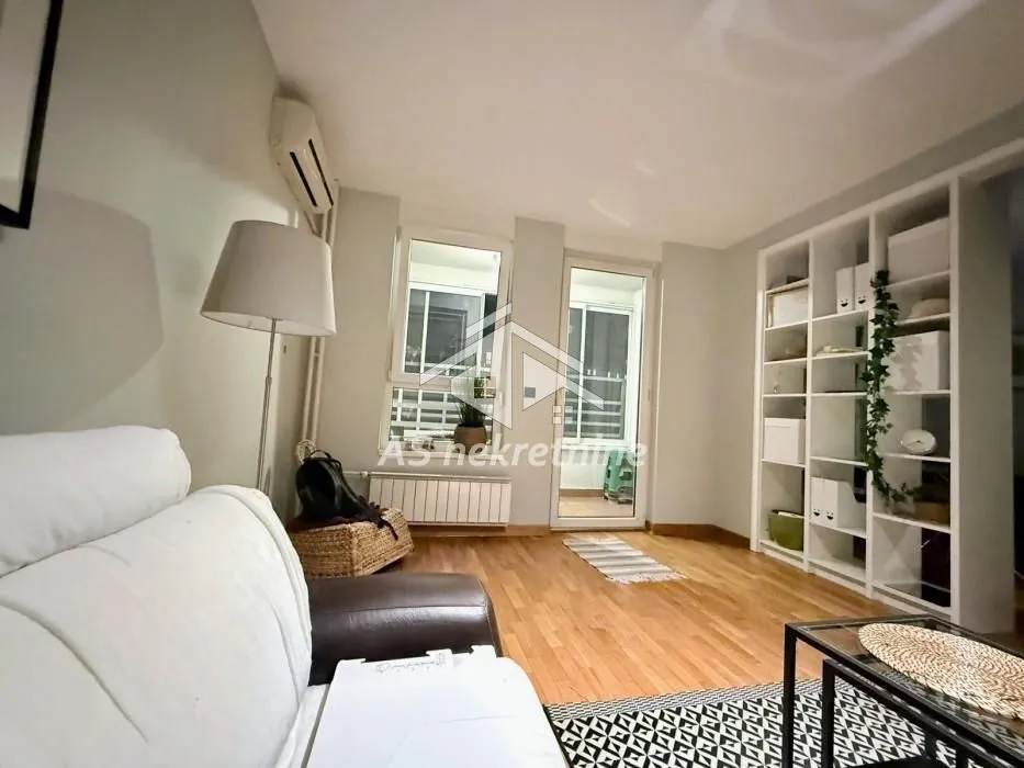 Rent, two bedroom apartment, 62m², Novi Beograd Blok 67, Novi Beograd Sve Podlokacije