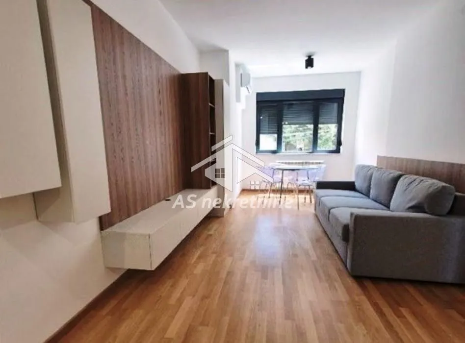 Rent, three bedroom apartment, 54m², Čukarica, Beograd