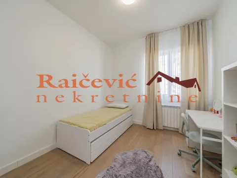 Prodaja, četvorosoban stan, 110m², Savski Venac, Beograd - image 17