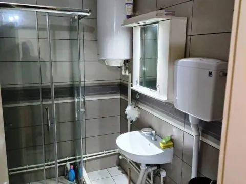 Izdavanje, dvosoban stan, 40m², Durlan, Niš - image 9