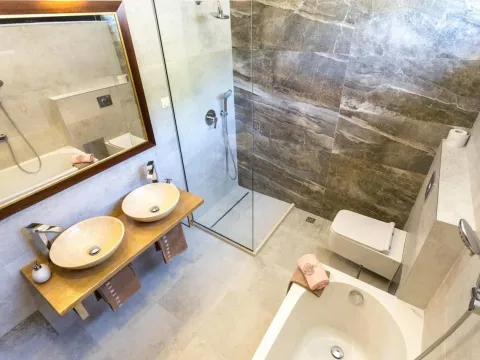 Prodaja, kuća, 350m², Đenovići, Herceg Novi - image 21