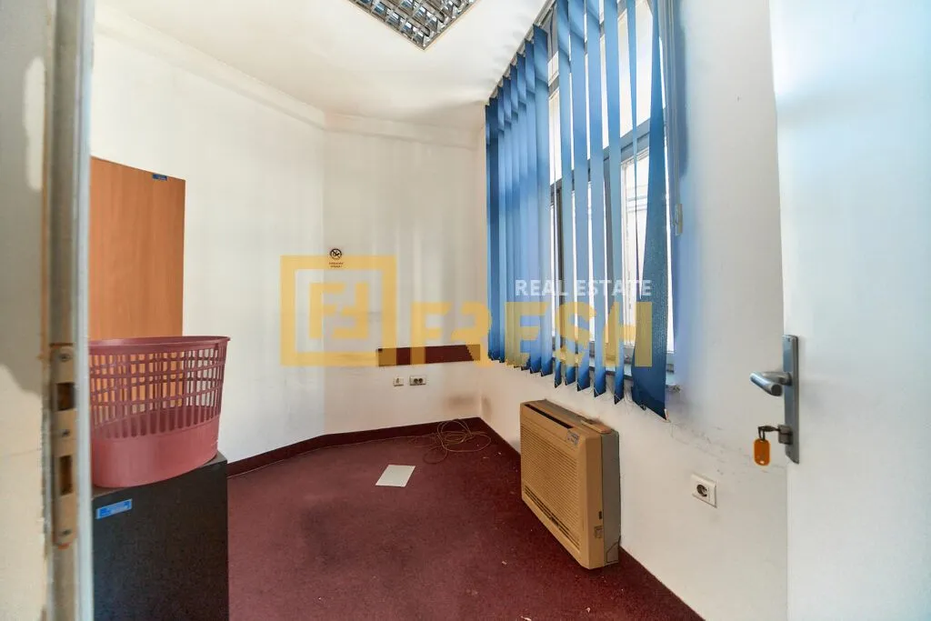 Rent, office space, 345m², Centar, Podgorica