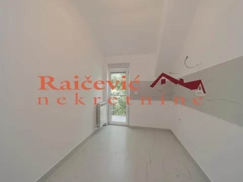 Prodaja, trosoban stan, 80m², Grocka, Beograd - image 5