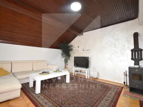 Izdavanje, trosoban stan, 100m², Stari Aerodrom, Podgorica - image 3