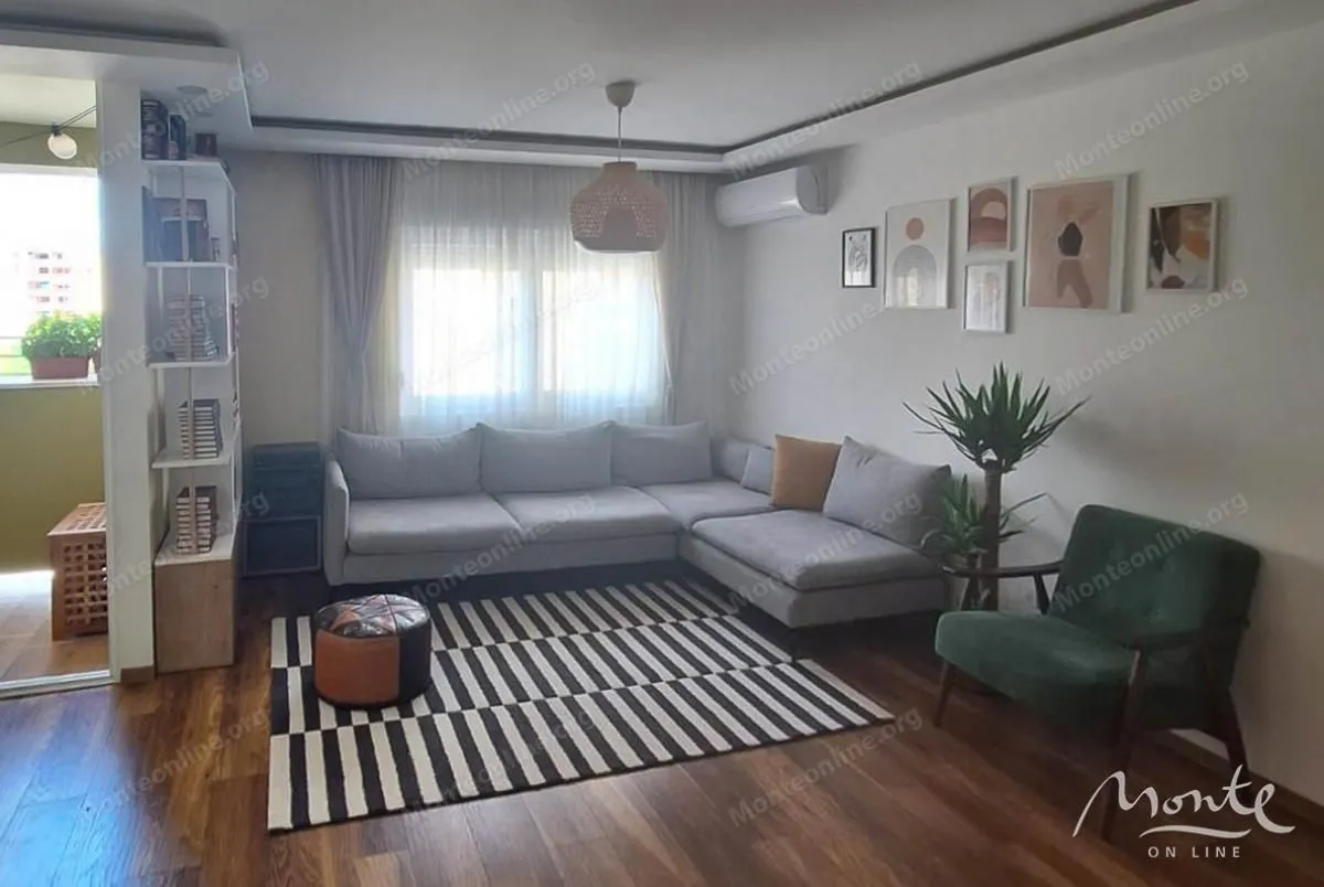 Prodaja, trosoban stan, 89m², Podgorica, Crna Gora
