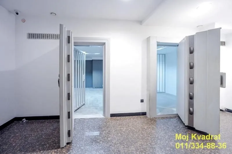 Sale, office space, 2500m², Vračar Centar, Vračar Sve Podlokacije