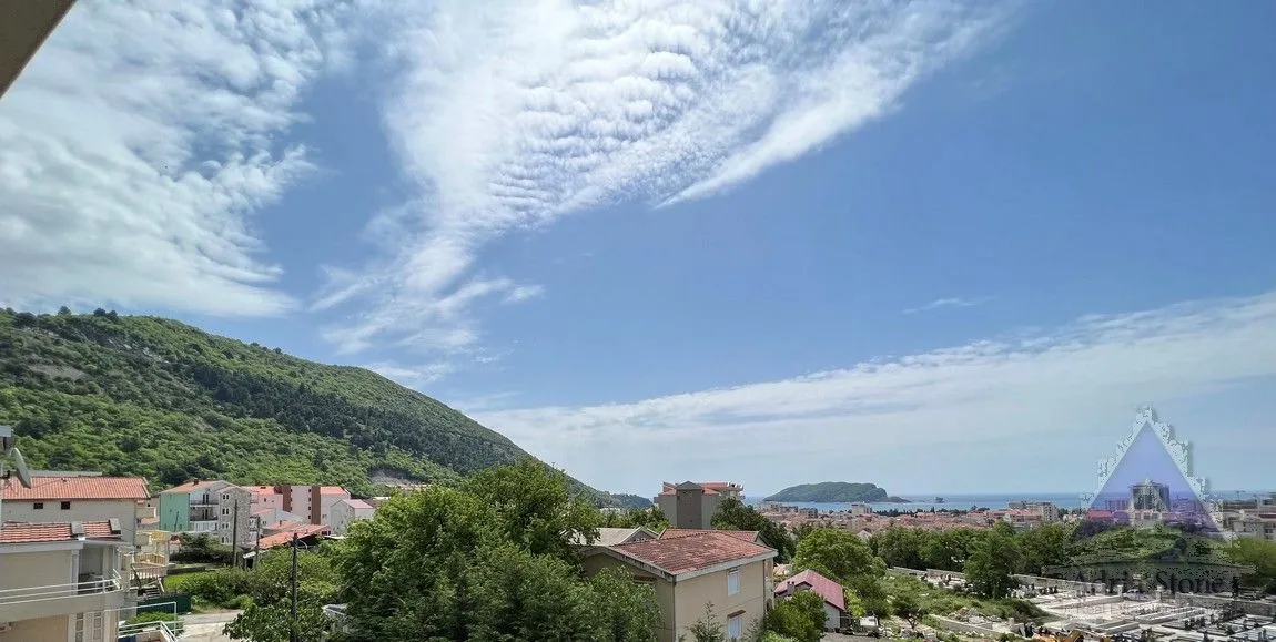 Sale, three bedroom apartment, 95m², Lazi, Budva
