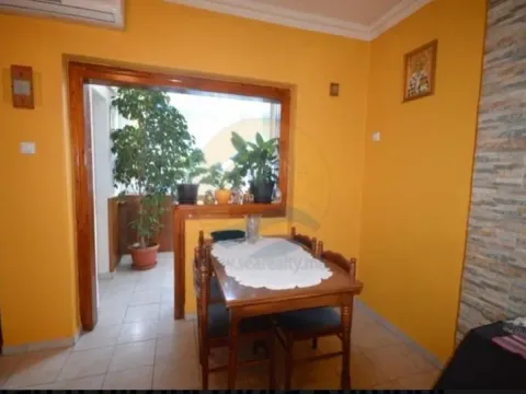 Prodaja, trosoban stan, 85m², Kumbor, Herceg Novi