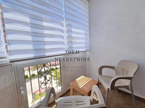 Rent, one bedroom apartment, 40m², Centar, Bar - image 8