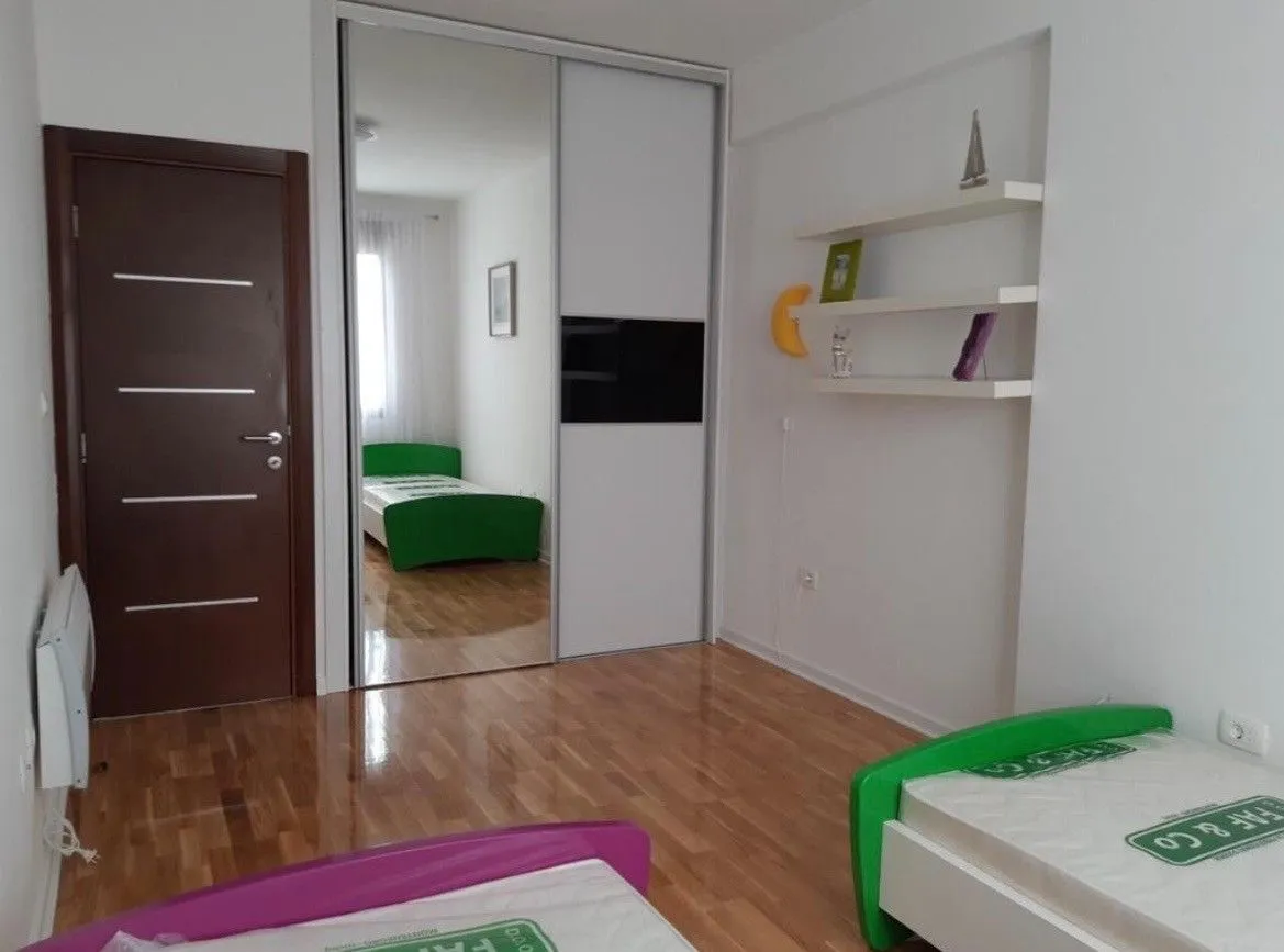 Rent, two bedroom apartment, 90m², Preko Morače, Podgorica