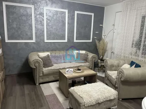 Prodaja, trosoban stan, 58m², Sremski Karlovci, Novi Sad - image 1