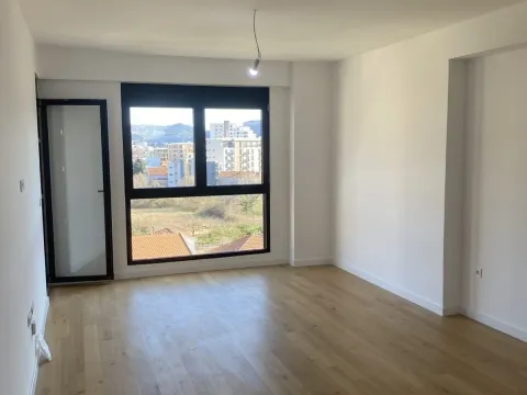 Sale, one bedroom apartment, 55m², Centar, Bar - image 6