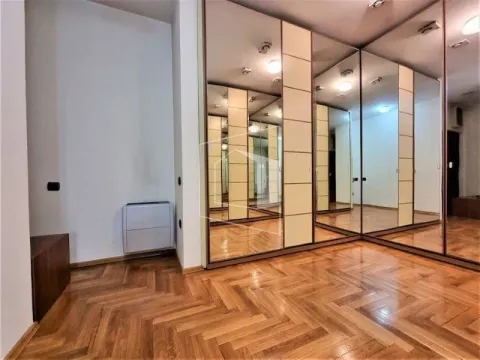 Prodaja, stan, 280m², Preko Morače, Podgorica - image 36