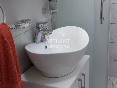 Sale, two bedroom apartment, 45m², Stari Grad, Beograd - image 6