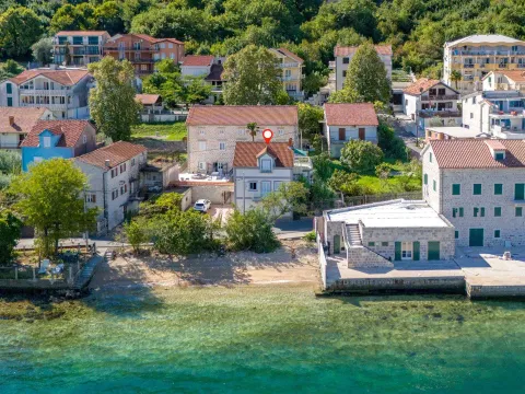 Prodaja, kuća, 150m², Stoliv, Kotor