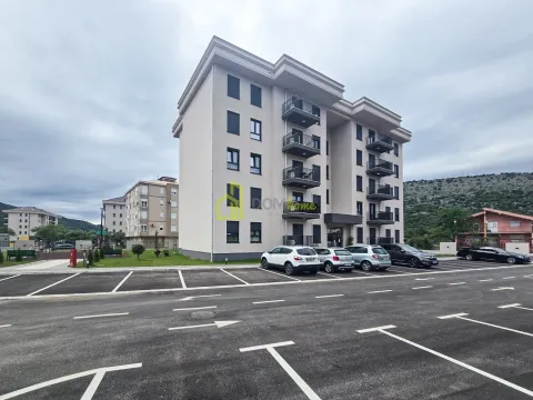 Rent, one bedroom apartment, 39m², Tološi, Podgorica - image 12