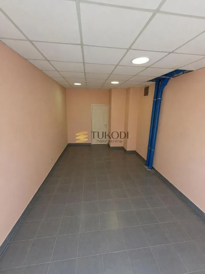 Sale, office space, 25m², Grbavica, Novi Sad Sve Podlokacije