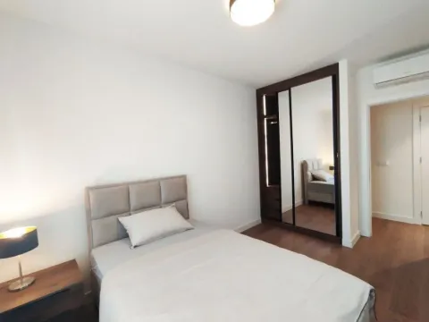 Izdavanje, četvorosoban stan, 116m², Savski Venac, Beograd - image 9