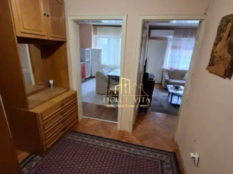 Izdavanje, jednosoban stan, 50m², Oktobarske Revolucije, Podgorica - image 10