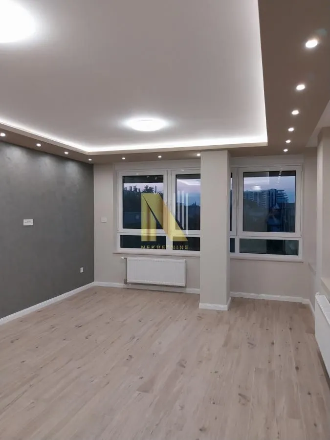 Izdavanje, poslovni prostor, 101m², Spens, Novi Sad Sve Podlokacije