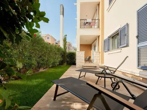 Rent, two bedroom apartment, 100m², Luštica Bay, Tivat - image 4