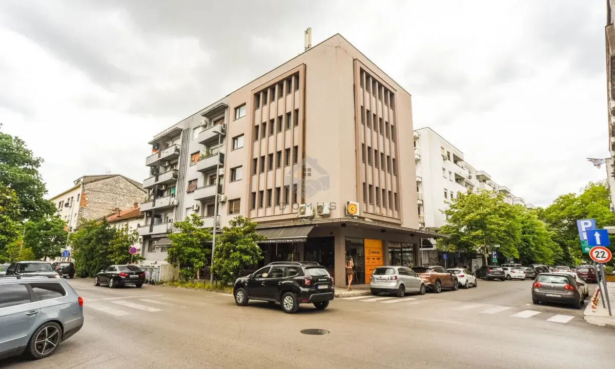 Sale, two bedroom apartment, 78m², Centar, Podgorica