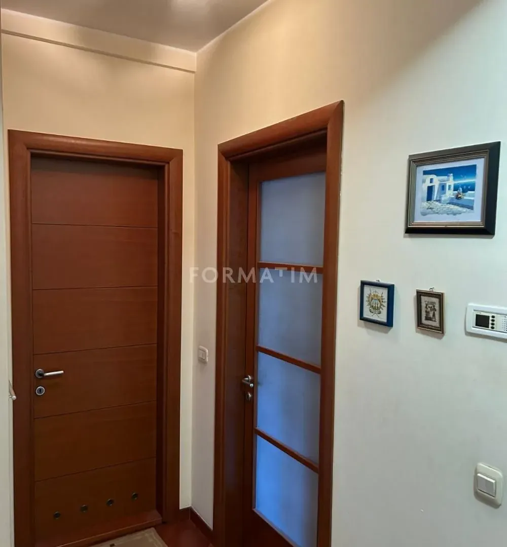 Rent, four bedroom apartment, 101m², Đeram Pijaca, Beograd