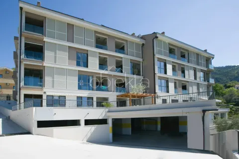 Izdavanje, stan, 48m², Tivat, Crna Gora - image 3