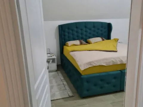 Izdavanje, trosoban stan, 150m², Gradiošnica, Tivat - image 4