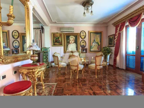 Sale, house, 400m², Bar, Crna Gora - image 17