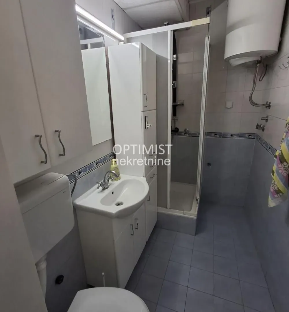 Prodaja, dvosoban stan, 59m², Stari Merkator, Novi Beograd Sve Podlokacije