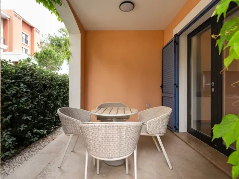 Prodaja, jednosoban stan, 56m², Luštica Bay, Tivat - image 12