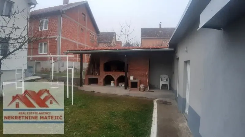 Prodaja, kuća, 250m², Ćava, Kragujevac