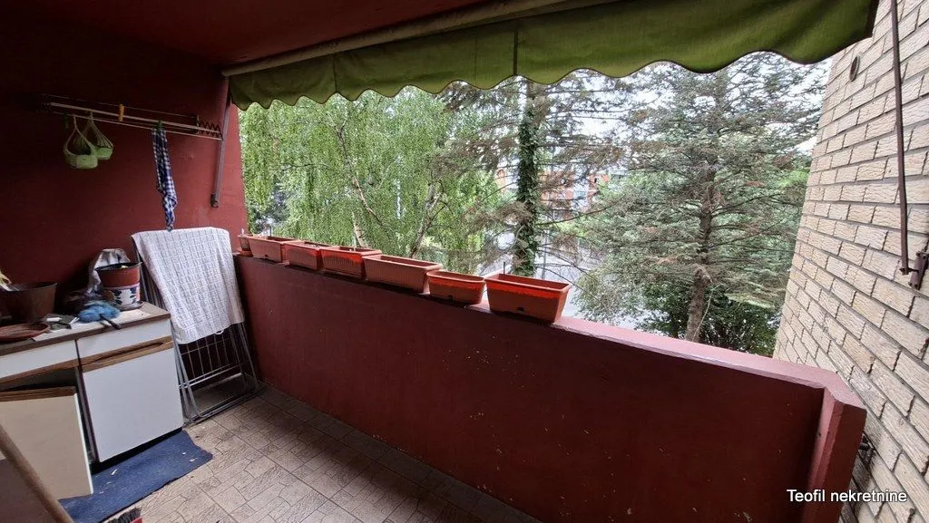 Sale, three bedroom apartment, 92m², Kanarevo Brdo, Beograd