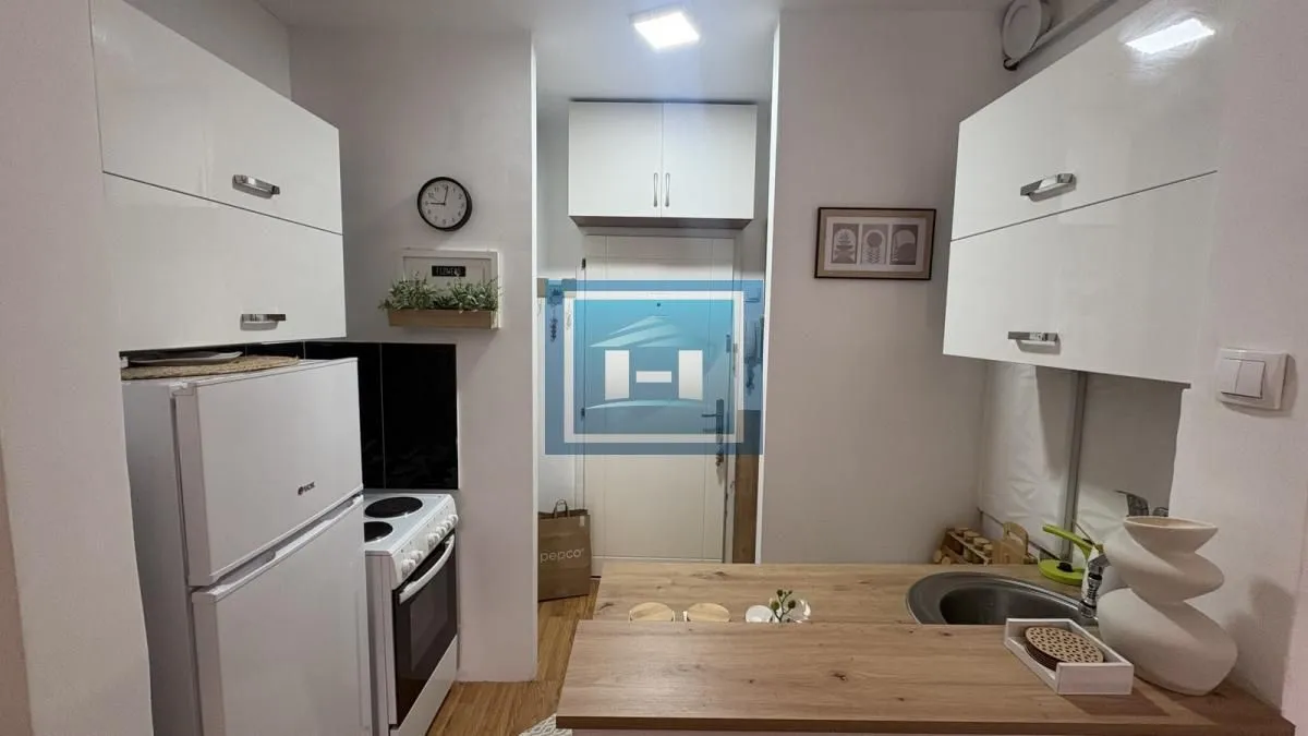 Prodaja, garsonjera, 27m², Centar, Jagodina