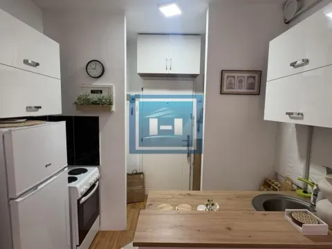 Prodaja, garsonjera, 27m², Centar, Jagodina - image 5