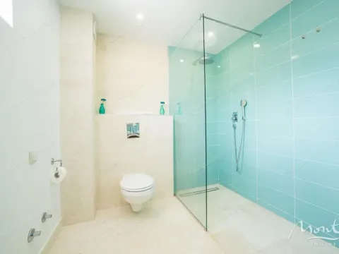 Sale, house, 350m², Stoliv, Kotor - image 15