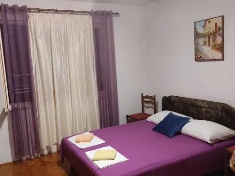 Rent, house, 400m², Dobrota, Kotor - image 3