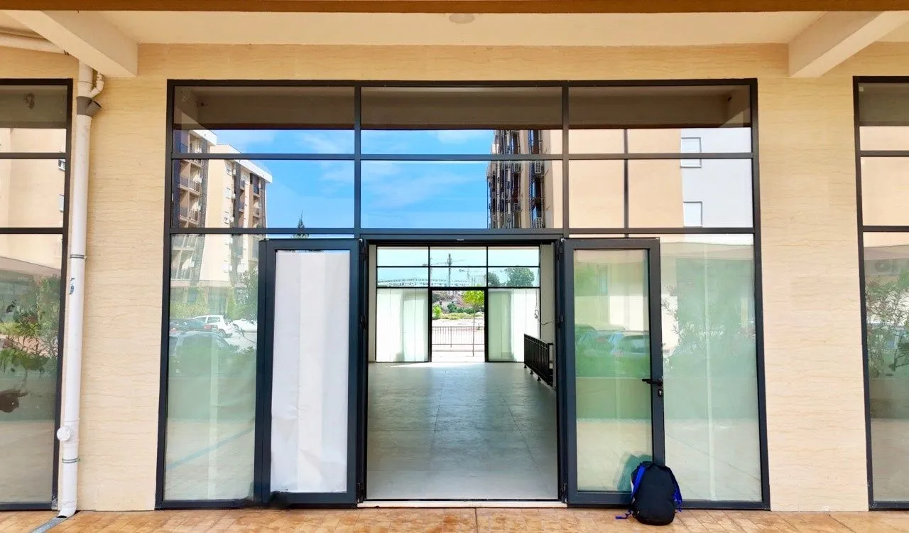 Rent, office space, 120m², City Kvart, Podgorica