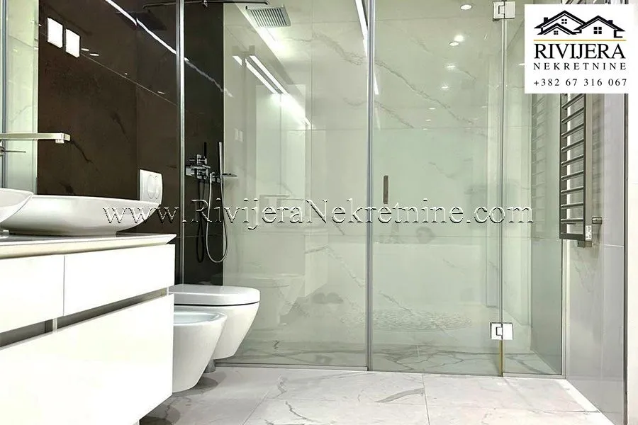 Sale, two bedroom apartment, 159m², Centar, Budva