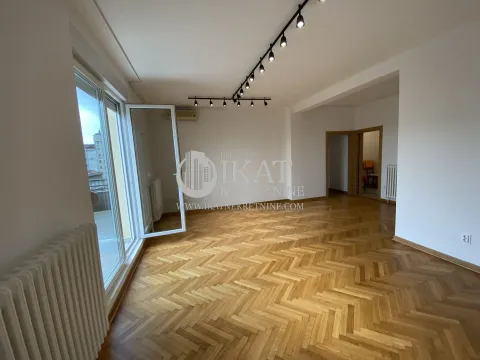 Izdavanje, četvorosoban stan, 105m², Slavija, Vračar Sve Podlokacije - image 3