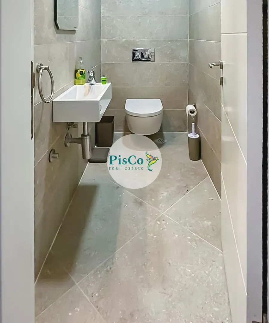 Prodaja, dvosoban stan, 117m², Tivat, Crna Gora