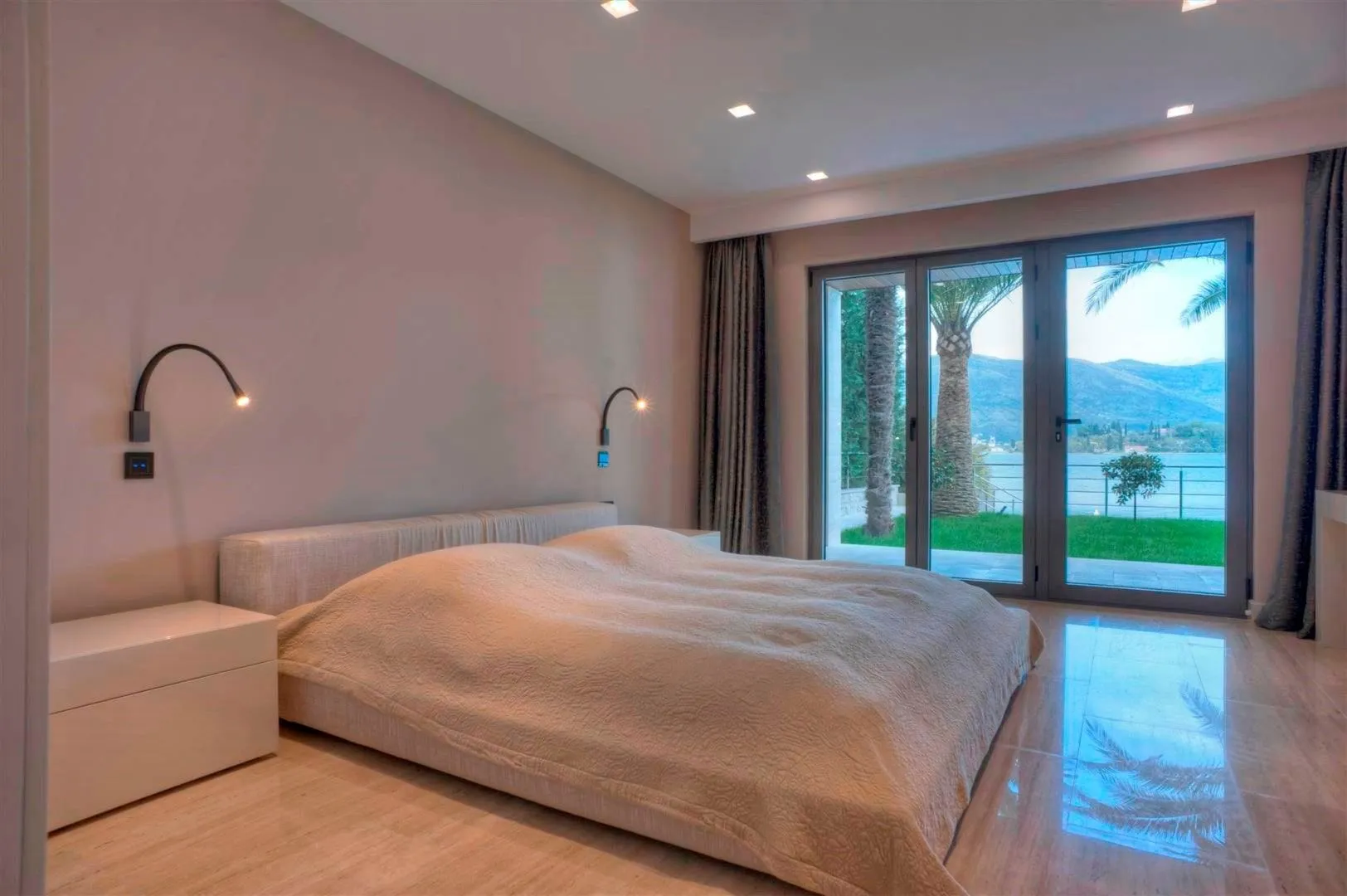 Sale, house, 1200m², Đuraševići, Tivat