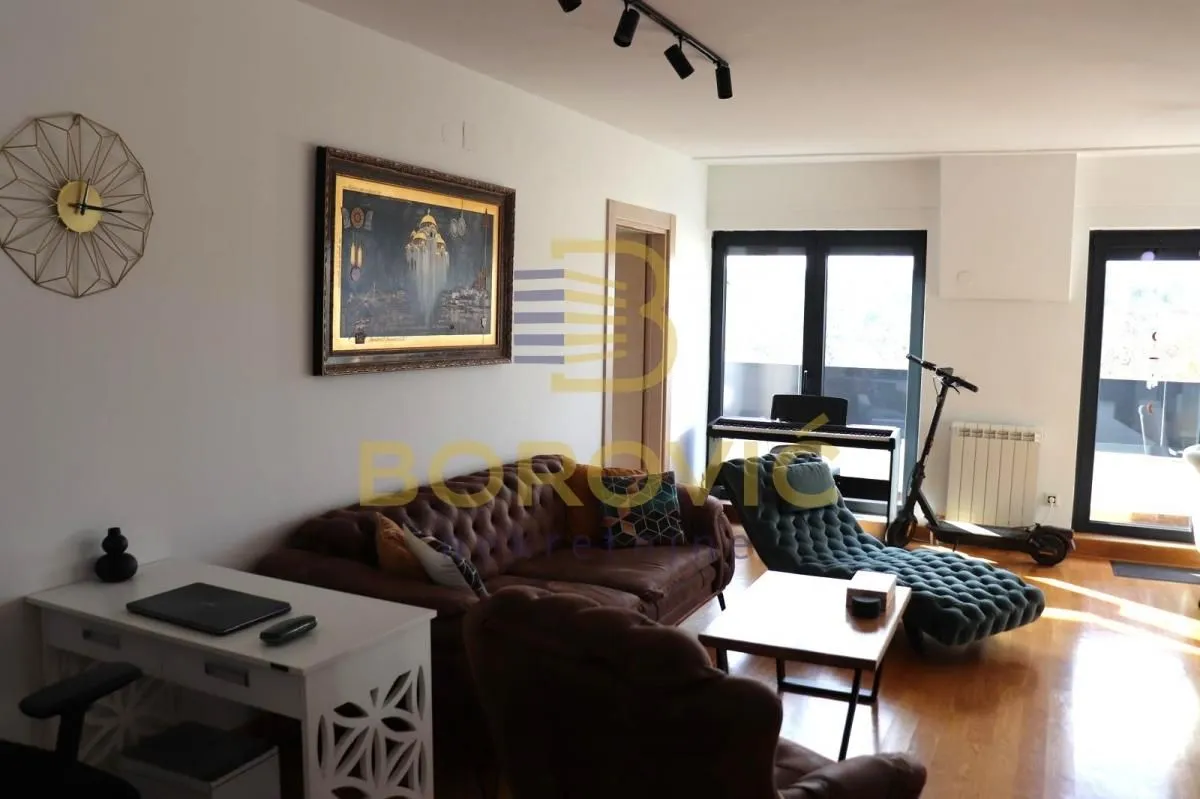 Prodaja, četvorosoban stan, 103m², Voždovac Sve Podlokacije, Beograd