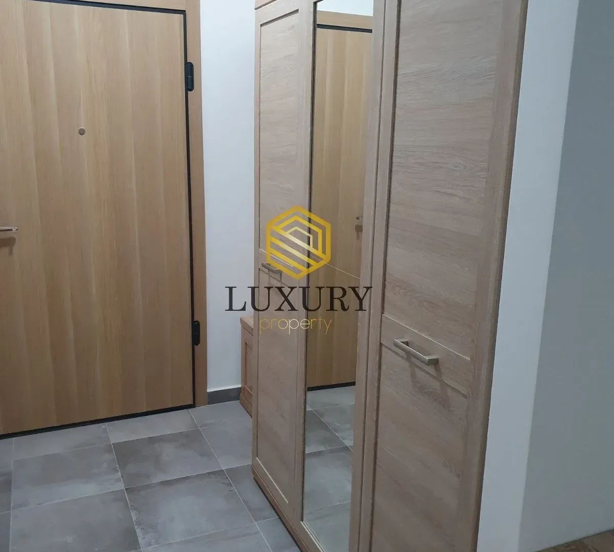 Rent, one bedroom apartment, 30m², Master Kvart, Podgorica