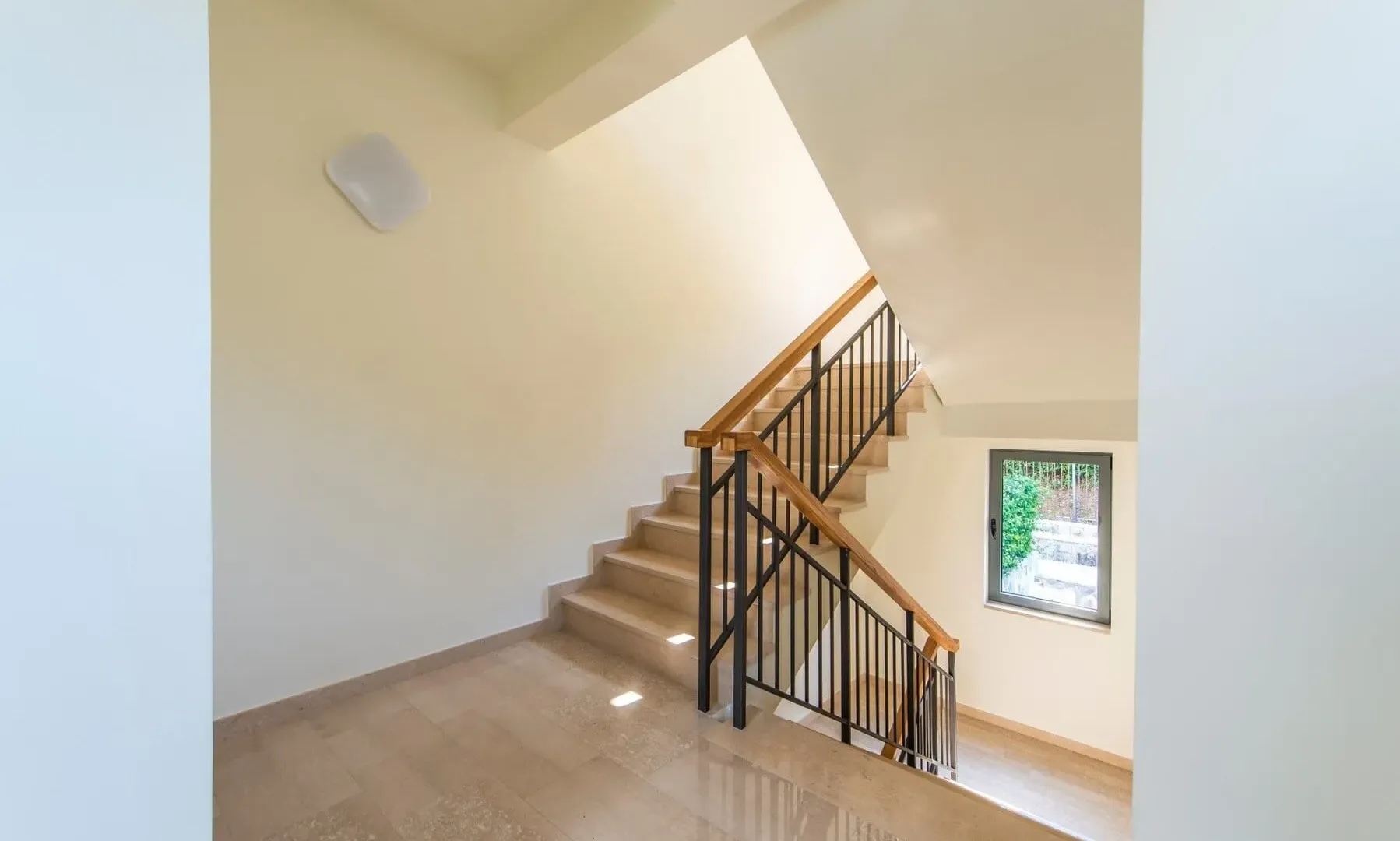 Sale, apartment, 510m², Muo, Kotor