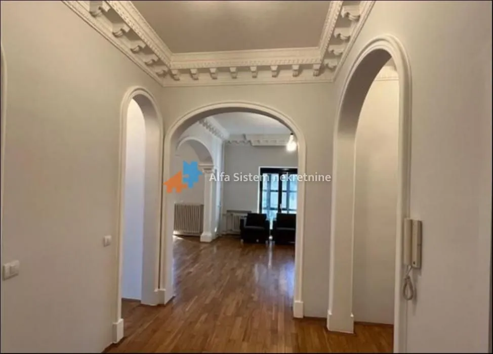 Izdavanje, kuća, 550m², Autokomanda, Voždovac Sve Podlokacije